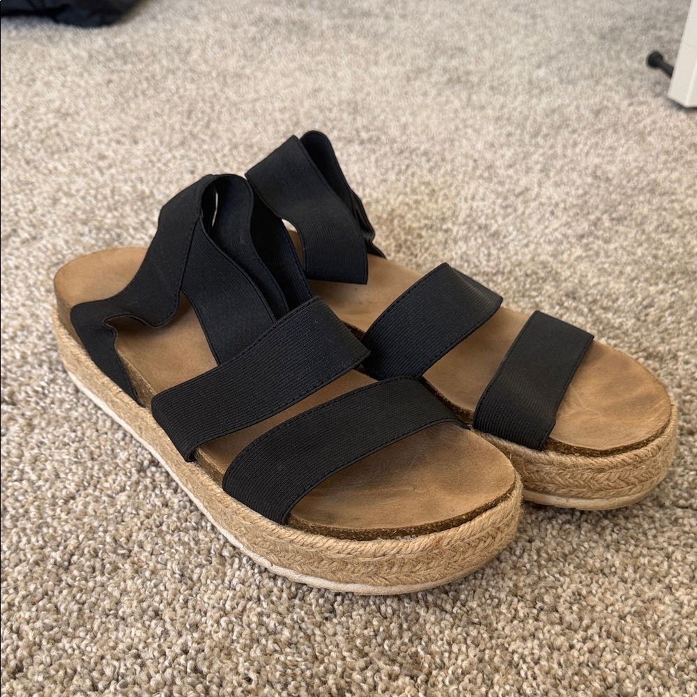 Time and Tru Black Elastic Strap Espadrille Platform Sandals - Picture 3 of 3